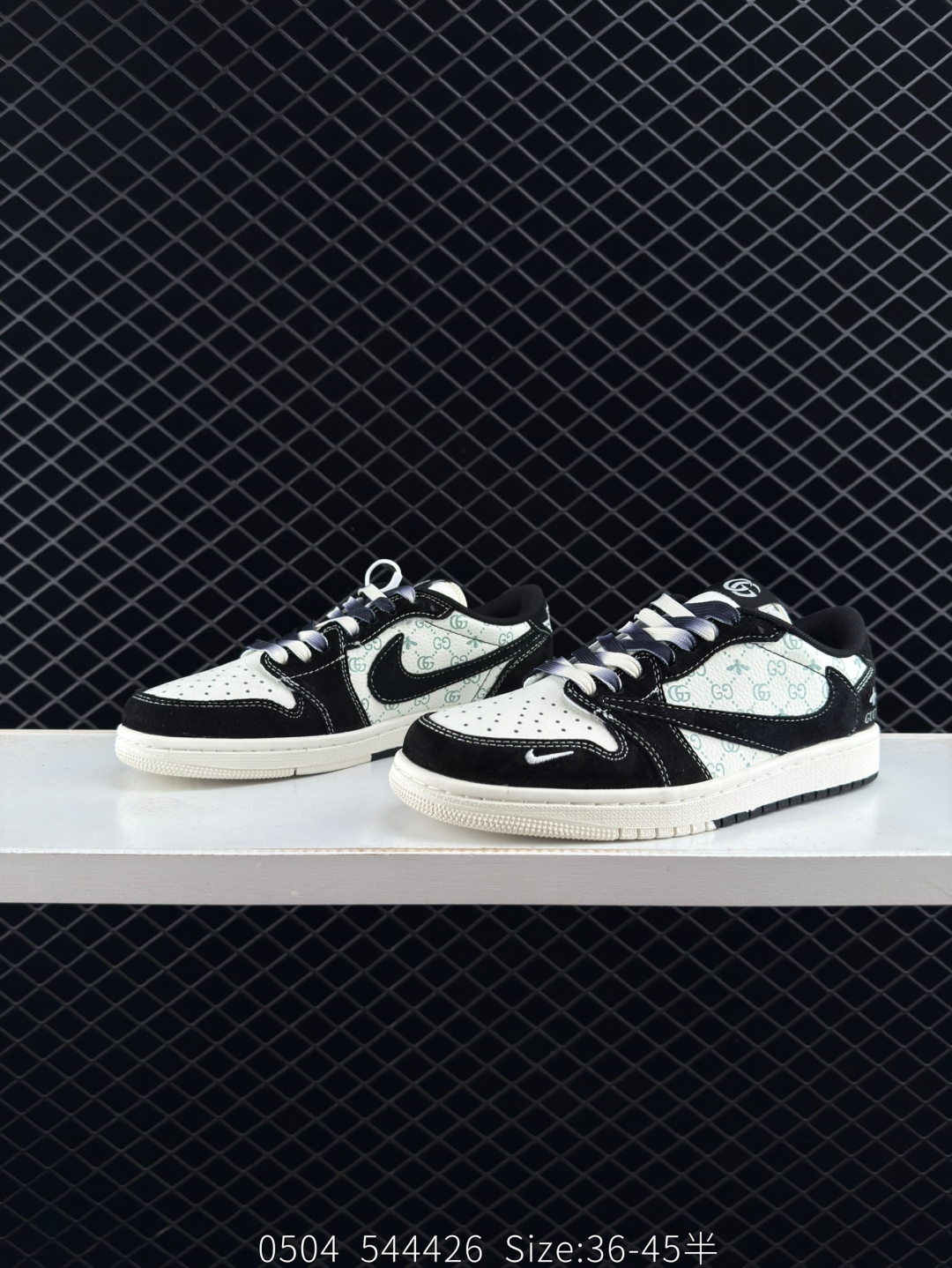 Travis Scott x Air Jordan 1 ” Reverse Mocha “